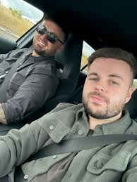 We're off somewhere exciting… my brother is being my driver today 😅 can  you guess where?