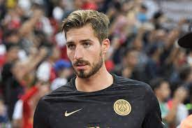Goalkeeper kevin trapp of frankfurt celebrates his teams goal during the bundesliga match between eintracht frankfurt and fc augsburg at. Paris Saint Germain Psg Schielt Auf Neuen Keeper Was Wird Aus Trapp