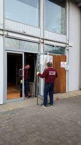 We offer a range of tile, wood, and carpeting, in addition to sanitaryware. Best 26 Glass Glazers In Finglas Last Updated July 2021 Golden Pages Goldenpages Ie