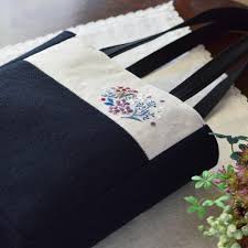 black bag of wool do you like this texture ウールの黒いバッグ たまにはこんなのも良いでしょう バッグ 刺繍 handmade bag embroidery バッグ ウール 刺繍
