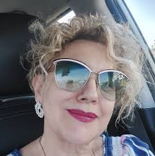 Scelto senza alcun merito.” Con queste parole Papa Leone XIV ha dato inizio  al suo pontificato. Non con la forza, ma con l'umiltà. Non da sovrano, ma  da servo. E poi l'invito: “