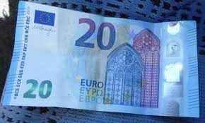 The Euro Is The Official Currency Of The Eurozone Which Consists Of 19 Of The 28 Member States Of The European Union Aust Travel Patches Budget Travel Europe