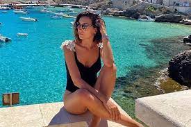 In questa stagione l'abbiamo vista solo al cantante mascherato, chiamata da milly carlucci in giuria, e. Caterina Balivo Ha Il Seno Piu Pieno Ma Non Sono Protesi E Cresciuto La Ciccia Va Anche Li