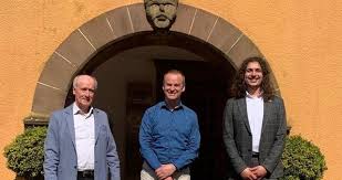 Erwin Köhler im Gespräch mit Cleebronns Bürgermeister Thomas Vogl