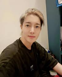 2024 KIMHYUNJOONG CONCERT 'THE LAST DANCE' IN MEXICO CITY 🇲🇽 [D-2]  🔉¿Tienes curiosidad por esta escena? ¡Descúbrelo en persona en el  concierto LAST DANCE IN MEXICO CITY! "Una noche de verano, bajo