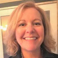 Sandy Freer's Instagram, Twitter & Facebook