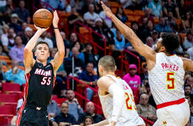 Duncan robinson has played 3 seasons for the heat. Duncan Robinson S Historic Night Helps Miami Heat To Overtime Win