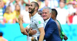 Déjà assurée d'être en huitièmes de finale, l'équipe de france peut s'assurer la première place du groupe f en battant les coéquipiers de cristiano ronaldo. Euro 2021 Karim Benzema Officiellement Dans La Liste Des 26 De Deschamps Fdesouche