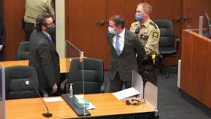 The prosecutor also argued mr floyd being big and being on drugs was not a threat, but a risk, and those factors did not justify the police officer's use of force. Ui3uiutr5ydsam
