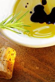 Olive Oil Dip For Italian Bread Kitchme Olive Oil Dip Fancy Salads Olive Oil And Vinegar