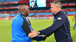 He has won trophies before and knows what it takes to win them. Mosimane Weighs In On Hunt To Kaizer Chiefs Or Orlando Pirates Reports Goal Com