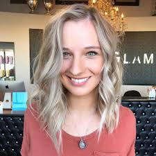 A lot of people think that you need to cover up your receding hairline, but this really isn't the case. 39 Flattering Hairstyles For Thinning Hair Popular For 2021