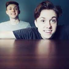 Pin By Theothermadi On Sk3tchyt Famous Youtubers Pals Elijah Peters