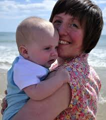 Adorable baby Arthur spoofs iconic movies