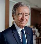 Asbestos, Toxic Soil, Inflation Drive Up Fed Renovation Costs