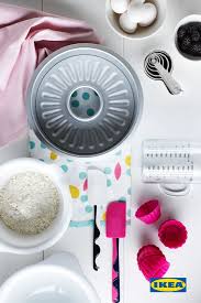 Kitchen set menjadi salah satu ruangan yang selalu disinggahi setiap hari, dan merupakan tempat khusus untuk mempersiapkan dan membuat hidangan. Membuat Kue Lebaran Sendiri Di Rumah Itu Mudah Gunakan Alat Dapur Dari Ikea Dan Nikmati Momen Hidupkanramadan Versi Kamu Spatul Ikea Peralatan Dapur Dapur