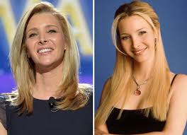 Actress lisa kudrow poses backstage with her award for tv performance of the year for the comeback at the people magazine awards in beverly hills, california december 18, 2014. Lisa Kudrow Talks About Upcoming Friends Reunion And What Would Phoebe Do In Self Quarantine Bollywoodbio Sweden