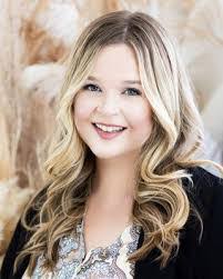 Maranda Brown's Instagram, Twitter & Facebook