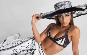 Share the best gifs now >>>. Watch Anitta Head For The Slope In The Video For The New Single Loco Granthshala News