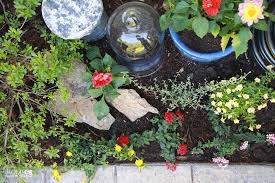 Learn how to make this diy utility box cover to hide those ugly utility boxes on the outside of your house. Landscaping Around Utility Boxes Home Made By Carmona