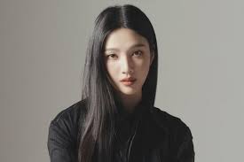 *request*feel free to request songs in the comments or at my twitter (you must be subscribed to make requests)twitter: Red Velvet S Joy Named Ambassador For Luxury Italian Brand Tod S Soompi