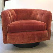 Maybe you would like to learn more about one of these? Pair Of Woodmark Originals Swivel Chairs Style Of Milo Baughman At 1stdibs