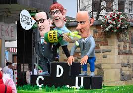 Überregional bekannt sind in deutschland vor allem die veranstaltungen in köln oder mainz sowie düsseldorf. Das Sind Die Mottowagen Beim Kolner Rosenmontagszug