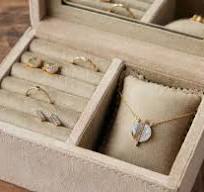 Meline Suede Jewelry Box