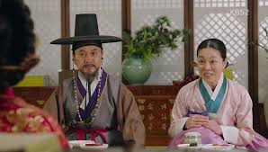 Queen for seven days i like them, they are cute, and the king looks adorable with chad going around him. 5 Reasons To Watch Queen For 7 Days Soompi