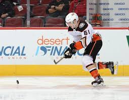 Tvp14 kaptenen jesper carlsson göt och målvakten olle eriksson ek vär inför finalen. Olle Eriksson Ek The Athletic