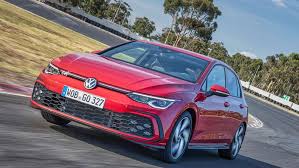 Discover the new 2021 volkswagen golf gti that's arriving soon! Fahrbericht Vw Golf 8 Gti Naturlich Darf Dieses Ausstattungsmerkmal Nicht Fehlen