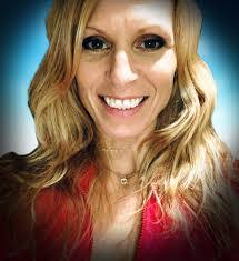 Erin Sweeney's Instagram, Twitter & Facebook