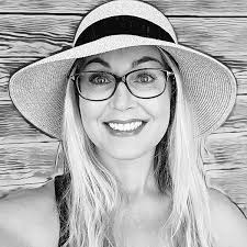 Guardian Land: Helpful Book for Children Raised with and/or by (a/an):  Single Mother, Single Father, Moms & Dads, Two Mothers, Two Fathers, Big  Sister, Big Brother, Aunt, Uncle, Grandma, Grandpa, Adoption Parents