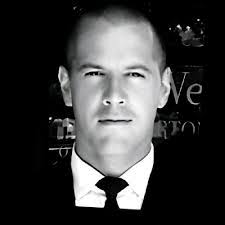 Joe Raven's Instagram, Twitter & Facebook