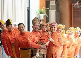 Maybe you would like to learn more about one of these? 14 Pakaian Adat Jambi Jenis Gambar Penjelasan Baju Tradisional