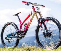 It's all downhill from here. Dh Worlds Custom Part 2 All In The Details Kona Pivot Scott Yt Plus A New Prototype Bikerumor