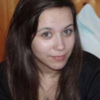 Cassandra Giroux's Instagram, Twitter & Facebook