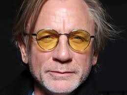 Daniel Craig, sobre las polémicas escenas de su nueva película: "Rodamos  sin ropa sobre café sin saber que se absorbía por la piel. Estuvimos a mil  un buen rato"