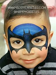 Wir erklären in zwei einfachen schritten, wie ihr kind zum superhelden wird. Batman Caritas Happy Happycaritas Masque Reservations Visitez Batman Face Paint Face Painting Halloween Face Painting Easy