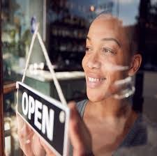 Anna Hovekamp's Instagram, Twitter & Facebook