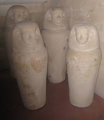 Vases Canopes De L Apis Enterre Sous Le Regne D Amenhotep Iii Serapeum Saqqarah Xviiie Dynastie Musee Du Louvre