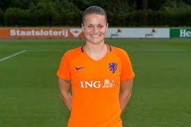 De vrouwen van oranje spelen twee dagen achtereen tegen regerend olympisch kampioen rusland (31 mei en 1 juni) in het topsportcentrum van almere. Deze Friese Voetbalvrouwen Willen Het Ek Winnen Omrop Fryslan