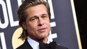 He has received multiple awards, including two golden globe awards and an academy award for his acting. Trotz Corona Brad Pitt Verbringt Heimliches Quarantane Date Mit Alia Shawkat