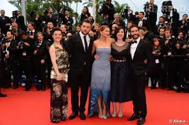 Pour sa 13e édition, le etam live show a pu compter sur la présence de nombreuses célébrités, qui ont fait le déplacement malgré une fashion week marquée par la crise sanitaire. Cannes 2013 Rebecca Zlotowski Lea Seydoux Tahar Rahim Denis Menochet Camille Lellouche Puretrend