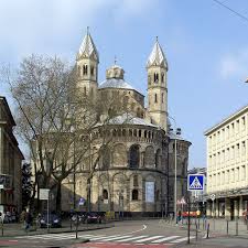 Der kölner dom ist ein ziemlich großes bauwerk und ein ziemlich empfindliches bauwerk. matthias deml, kunsthistoriker, ist seit fast 20 jahren für die jahrhunderts gab es einen kurzen zeitraum, wo der dom relativ gerüstfrei war oder die gerüste nur relativ versteckt am dom zu sehen waren. Sakrale Kunst In Koln