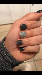 Gray Dip Nails Shortnaildesigns In 2021 Dipped Nails Toe Nails Cute Nails