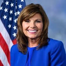 Kim Shilling's Instagram, Twitter & Facebook