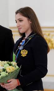 Первые два места на пьедестале заняли американки симона байлз и. Mustafina Aliya Farhatovna Vikipediya