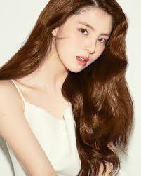 Rising actress han so hee has been receiving negative attention for her past photos. 10 Things To Know About Korean Actress Han So Hee