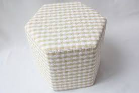 牛乳パック椅子のキルティング仕上げ 牛乳パック いす 牛乳パック 六角形